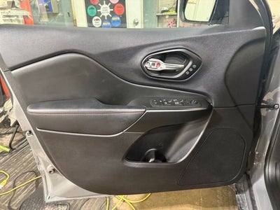 2023 Jeep Cherokee Trailhawk