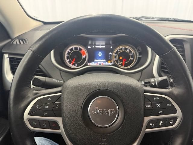 2017 Jeep Cherokee L Plus Pkg