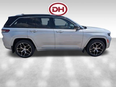 2022 Jeep Grand Cherokee Summit Reserve