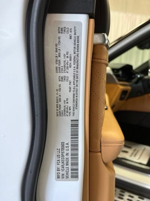 2023 Jeep Grand Cherokee L Summit Reserve