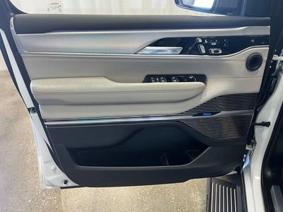 2022 Jeep Grand Wagoneer Series II