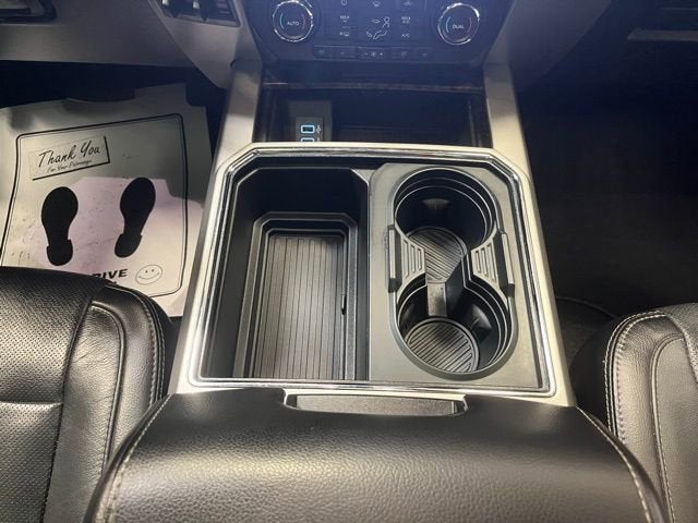 2017 Ford Super Duty F-350 DRW Lariat