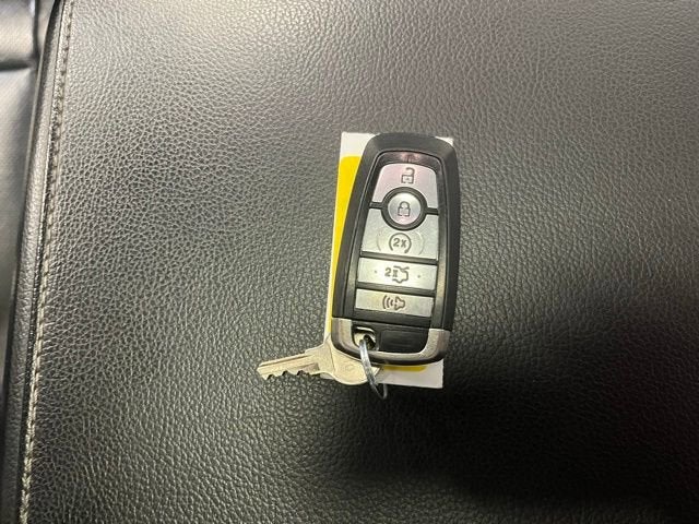 2017 Ford Super Duty F-350 DRW Lariat