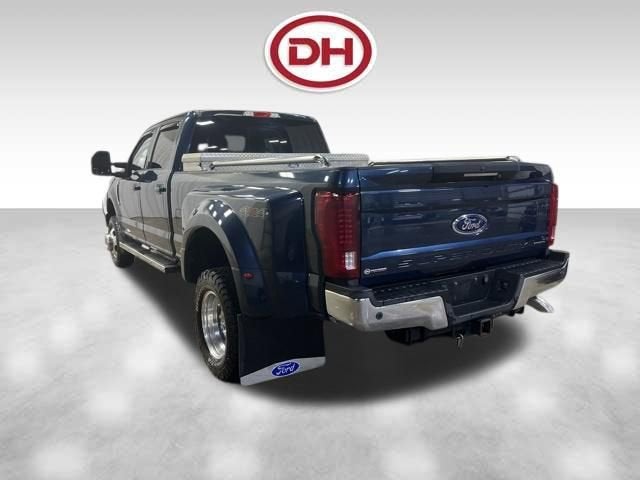 2017 Ford Super Duty F-350 DRW Lariat