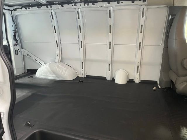 2026 Chevrolet Express Cargo 1WT