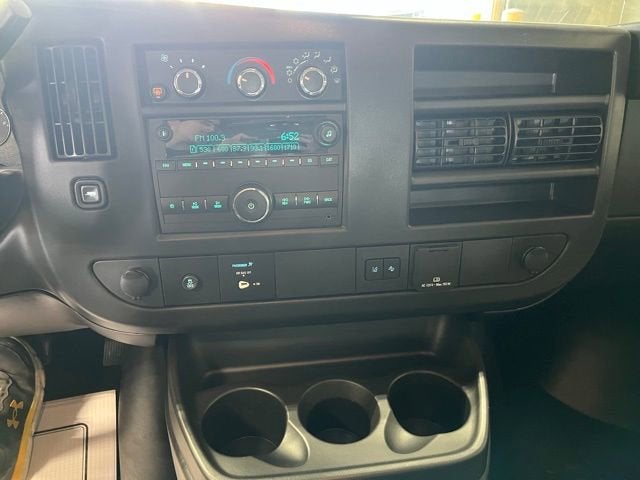 2026 Chevrolet Express Cargo 1WT