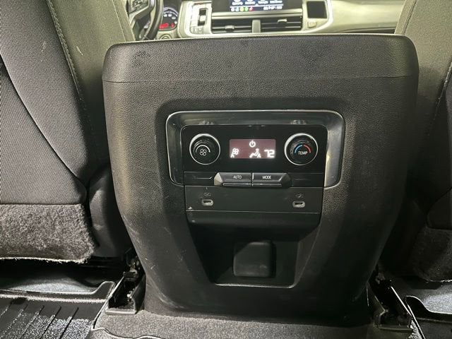 2022 Chevrolet Suburban LS