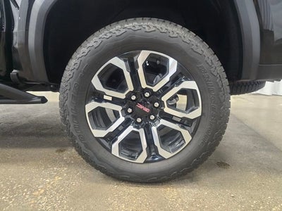 2025 GMC Canyon AT4