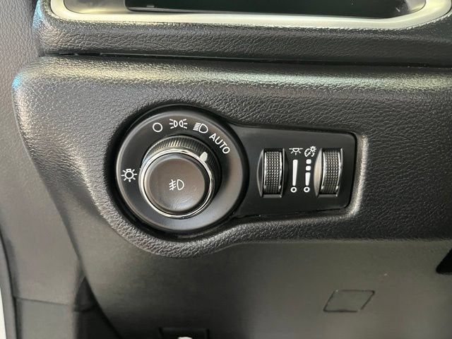 2020 Chrysler Pacifica Touring L Plus 35th Anniversary