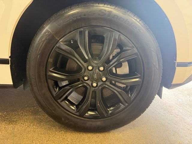 2023 Ford Edge SE