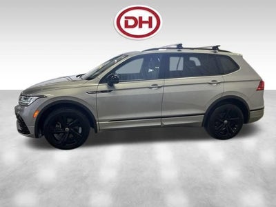 2023 Volkswagen Tiguan SE R-Line Black
