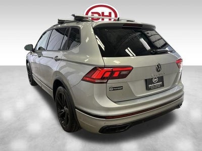 2023 Volkswagen Tiguan SE R-Line Black