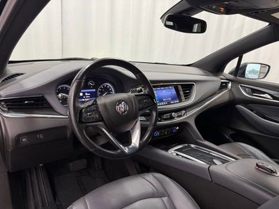 2022 Buick Enclave Essence