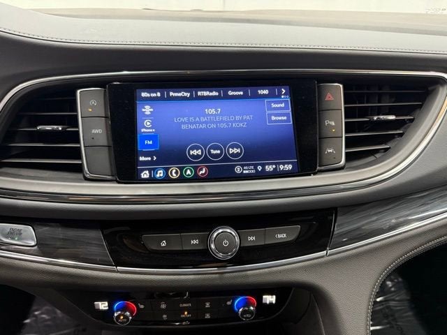 2022 Buick Enclave Essence