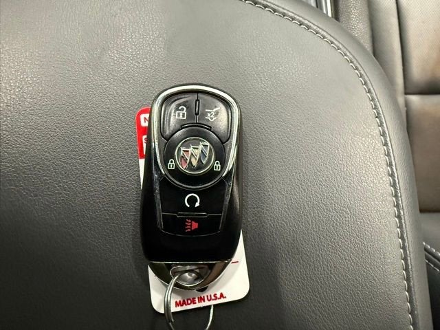 2022 Buick Enclave Essence