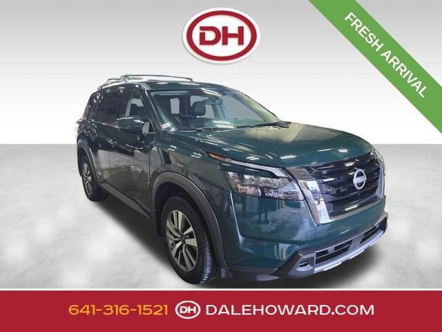 2025 Nissan Pathfinder SL