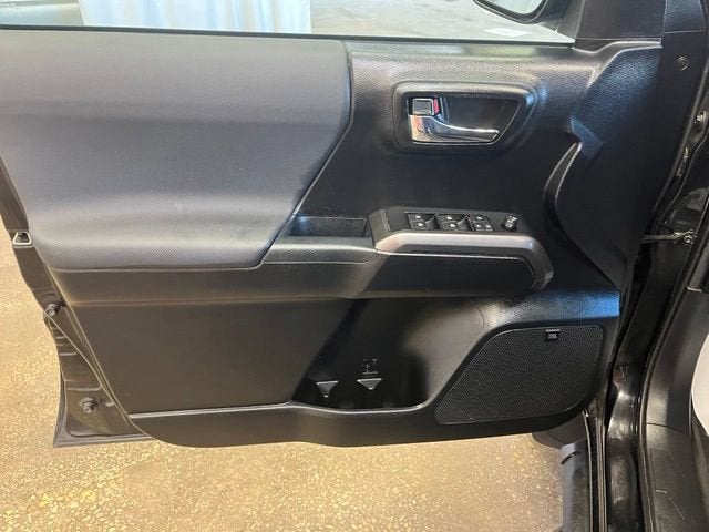 2021 Toyota Tacoma 4WD SR